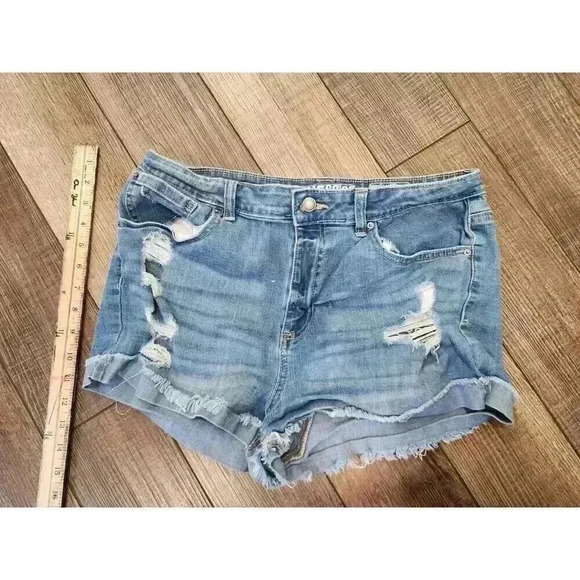 Blue Spice Jean Shorts Womens 13 (30 waist) High Waist Medium Wash Denim Distres - Picture 1 of 5